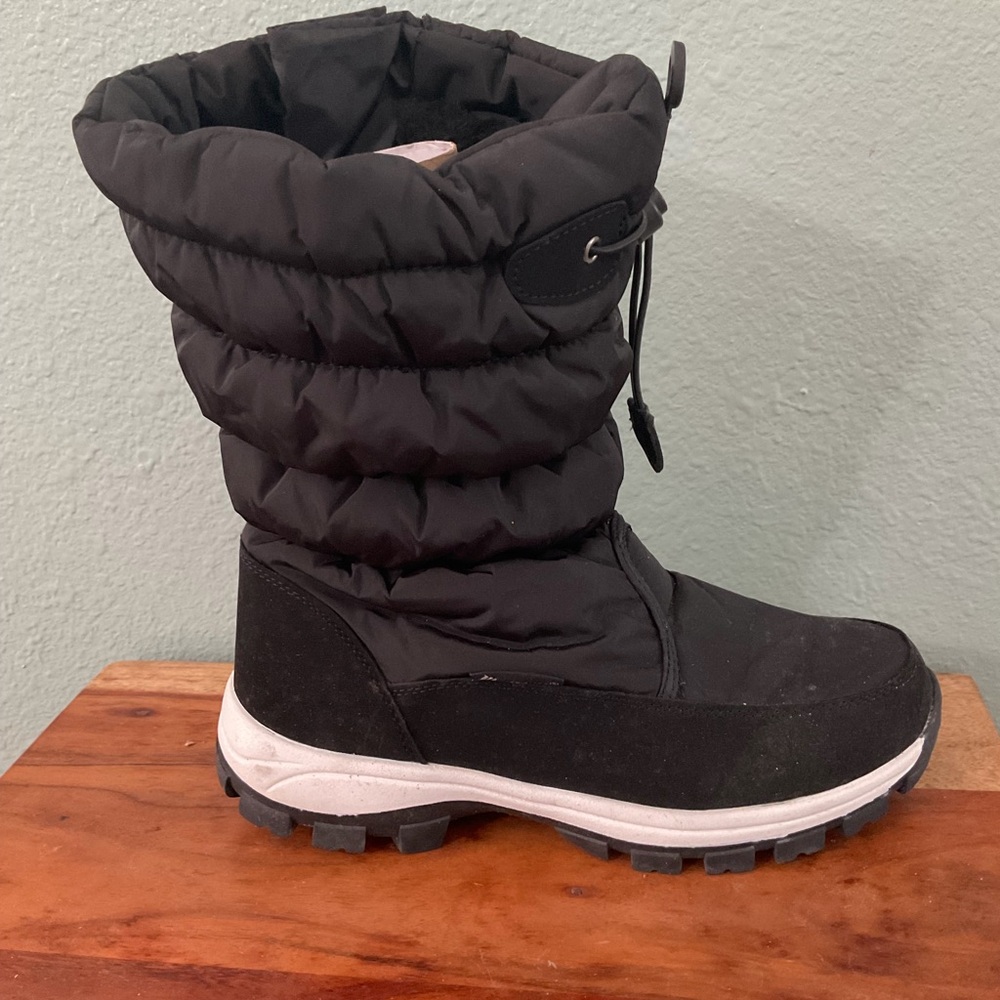 Black Winter Snow Boot